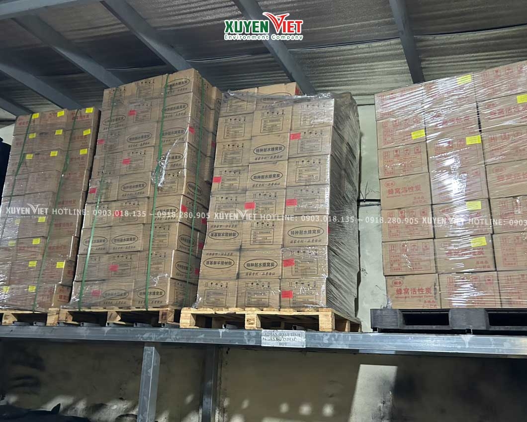 Kho than hoat tinh to ong tai Moi Truong Xuyen Viet - Than hoạt tính tổ ong lọc khí - khử mùi công nghiệp